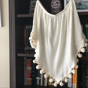 🎀 White Strapless Pom Pom Top